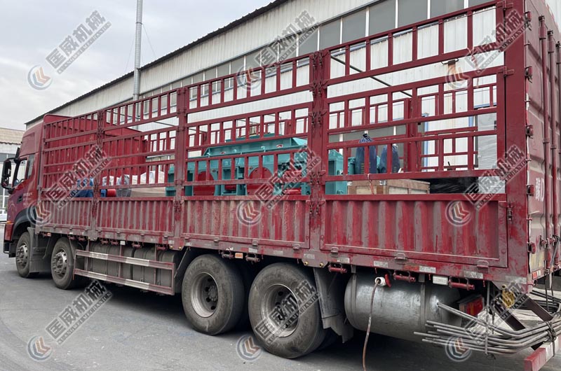1208全自動(dòng)液壓對(duì)輥制砂機(jī)發(fā)往河北廊坊6 1208全自動(dòng)液壓對(duì)輥制砂機(jī)發(fā)往河北廊坊6